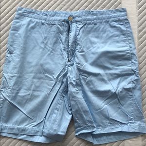 Vineyard Vines light blue shorts